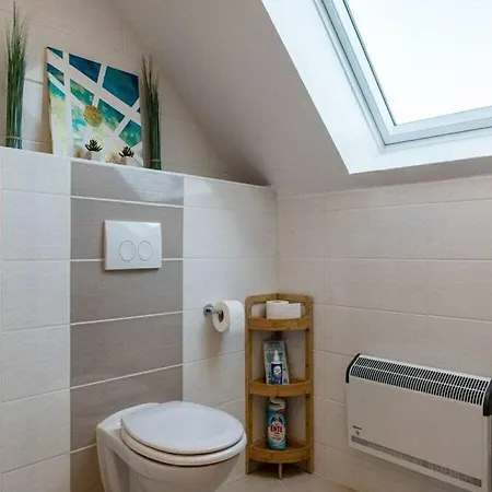 Holiday home In With Garden